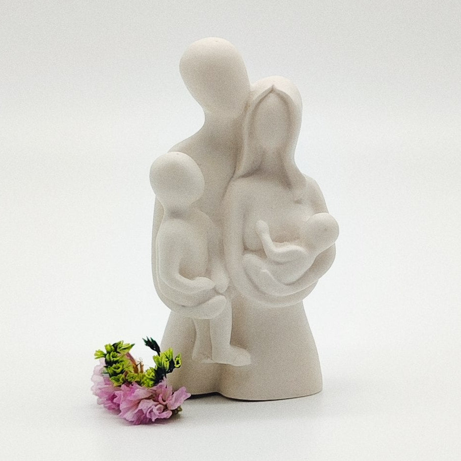 Estatueta Casal e Filhos