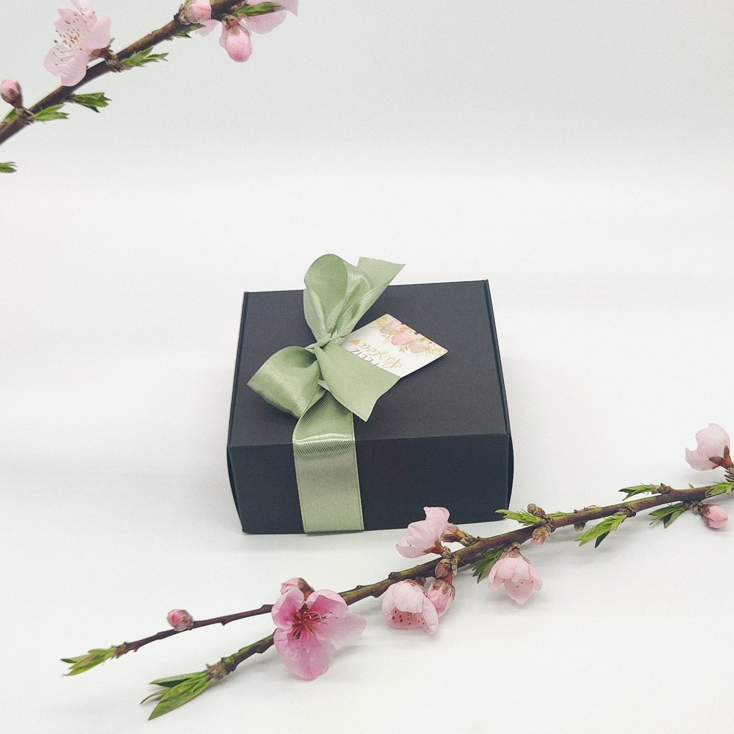 Pendente Cristo Estilizado | Cerâmica Perfumada