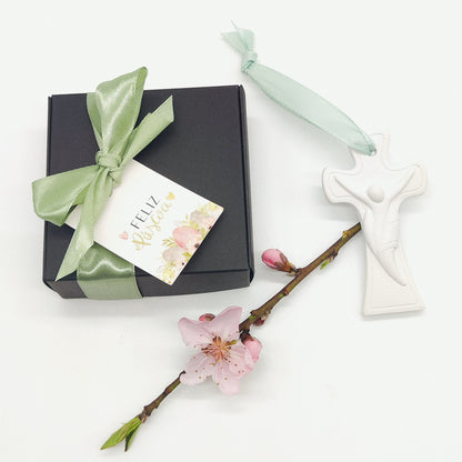 Pendente Cristo Estilizado | Cerâmica Perfumada